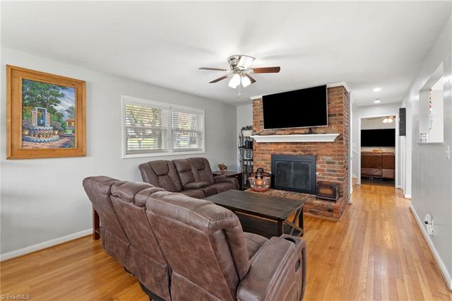 2110 Whitney Road, Winston-salem, NC 27106