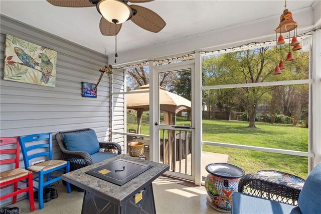 2110 Whitney Road, Winston-salem, NC 27106