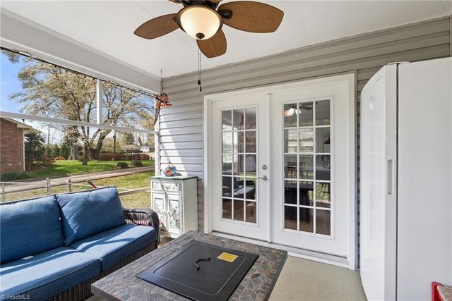 2110 Whitney Road, Winston-salem, NC 27106