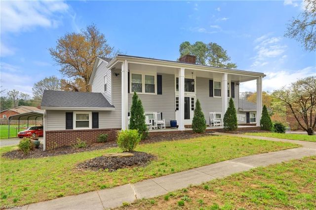 2110 Whitney Road, Winston-salem, NC 27106