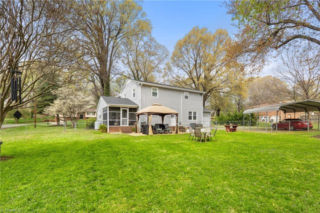 2110 Whitney Road, Winston-salem, NC 27106