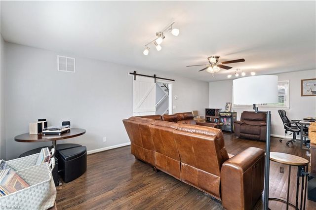 2110 Whitney Road, Winston-salem, NC 27106