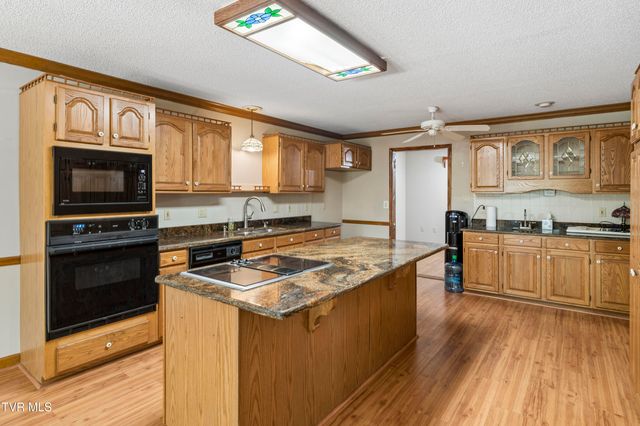 408 Taryn Court, Bristol, VA 24201