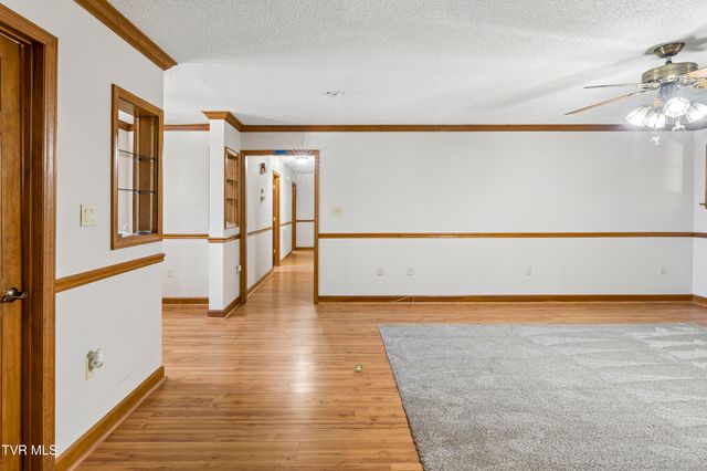 408 Taryn Court, Bristol, VA 24201