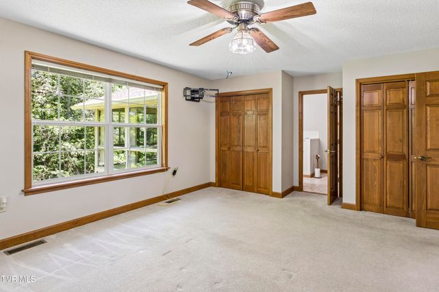 408 Taryn Court, Bristol, VA 24201