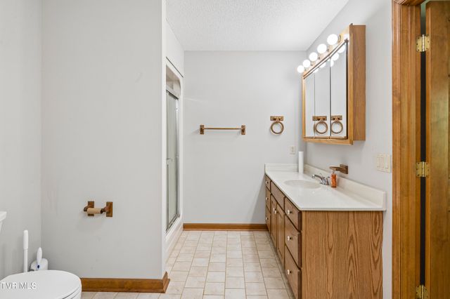 408 Taryn Court, Bristol, VA 24201