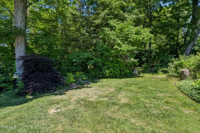 408 Taryn Court, Bristol, VA 24201