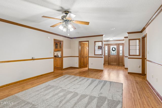 408 Taryn Court, Bristol, VA 24201