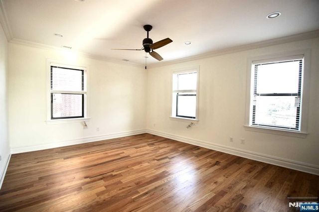 855 Broad Avenue 54, Ridgefield, NJ 07657