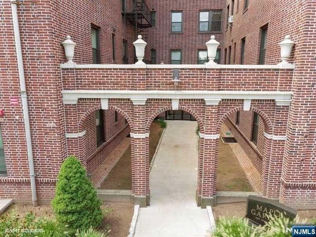 855 Broad Avenue 54, Ridgefield, NJ 07657