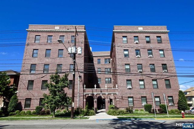 855 Broad Avenue 54, Ridgefield, NJ 07657