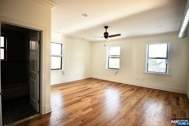 855 Broad Avenue 54, Ridgefield, NJ 07657