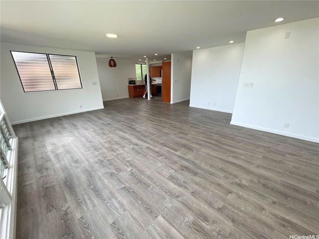 47-218 Kamehameha Highway, Kaneohe, HI 96744