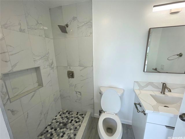 47-218 Kamehameha Highway, Kaneohe, HI 96744