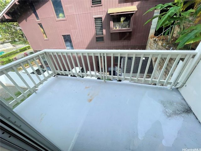 47-218 Kamehameha Highway, Kaneohe, HI 96744