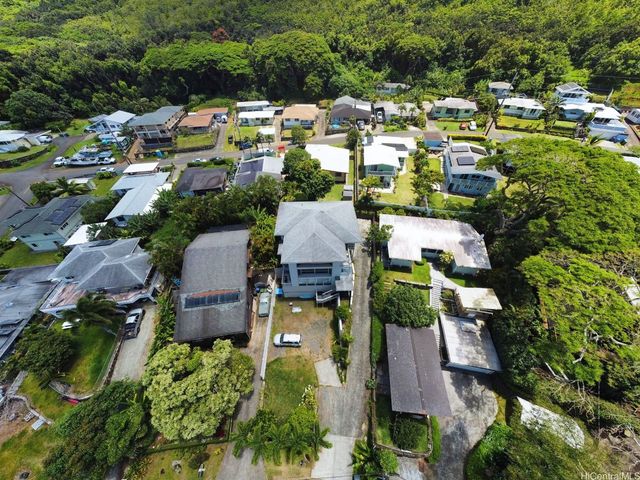 47-218 Kamehameha Highway, Kaneohe, HI 96744