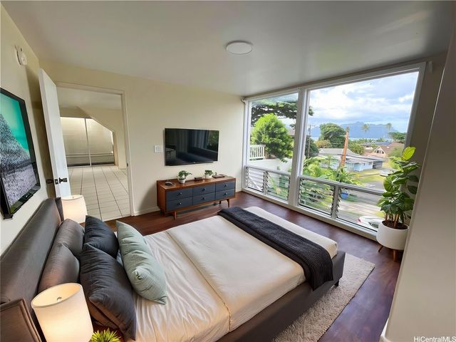 47-218 Kamehameha Highway, Kaneohe, HI 96744