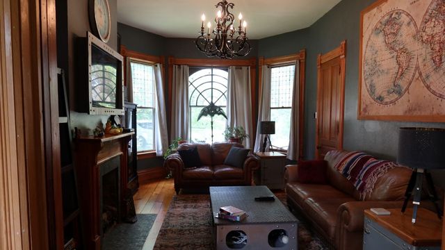 509 Singer Avenue, Lemont, IL 60439