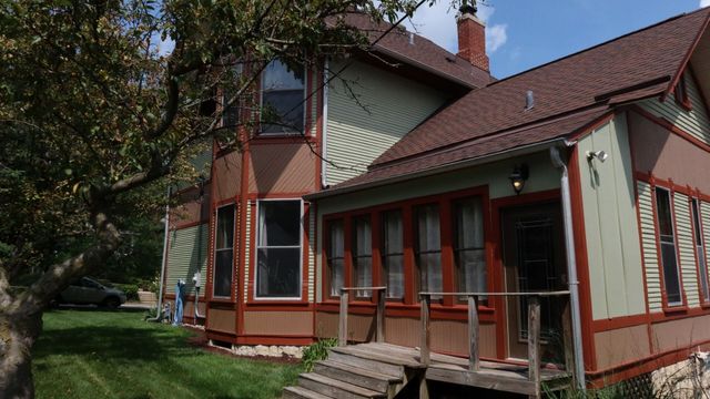 509 Singer Avenue, Lemont, IL 60439