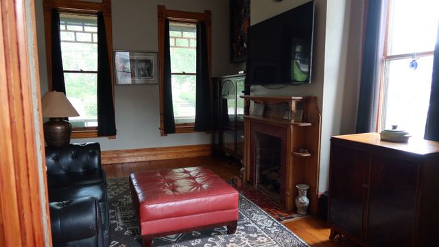509 Singer Avenue, Lemont, IL 60439