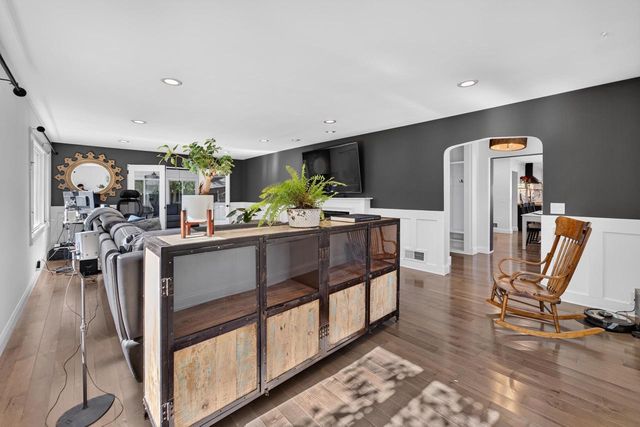 31 Hiawatha Circle, Madison, WI 53711