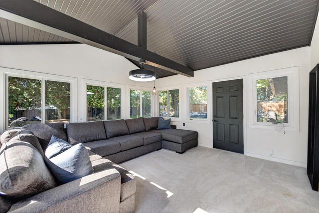 31 Hiawatha Circle, Madison, WI 53711