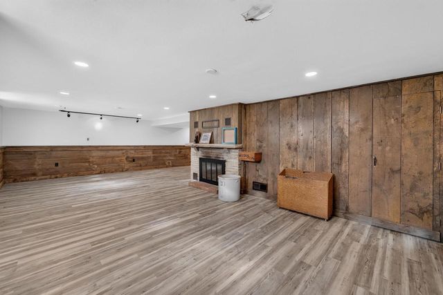 31 Hiawatha Circle, Madison, WI 53711