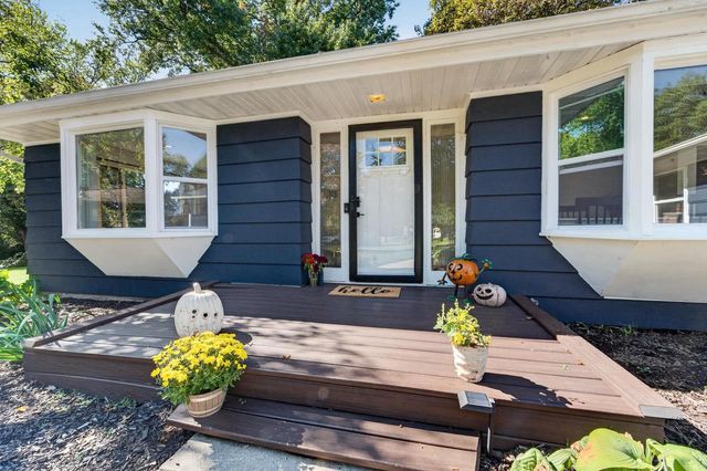 31 Hiawatha Circle, Madison, WI 53711