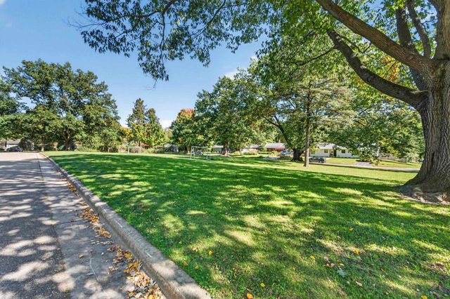 31 Hiawatha Circle, Madison, WI 53711