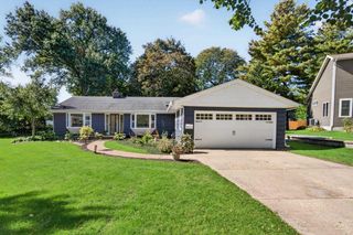 31 Hiawatha Circle, Madison, WI 53711