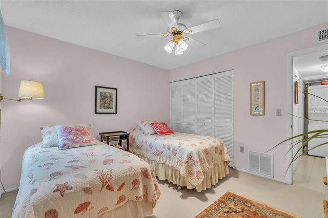 927 CAPRI ISLES BOULEVARD 7, Venice, FL 34292