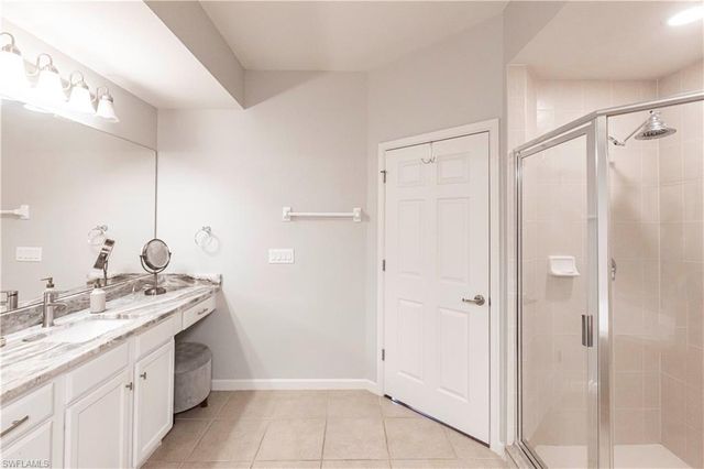 9508 Ironstone Ter Apt 102, Naples, FL 34120