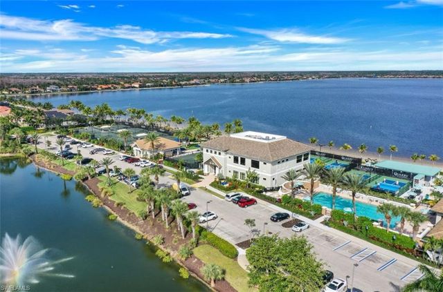 9508 Ironstone Ter Apt 102, Naples, FL 34120