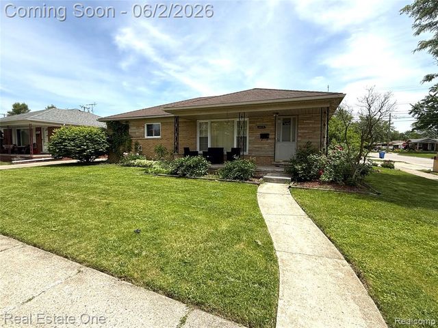 6810 Rosemary Street, Dearborn Heights, MI 48127