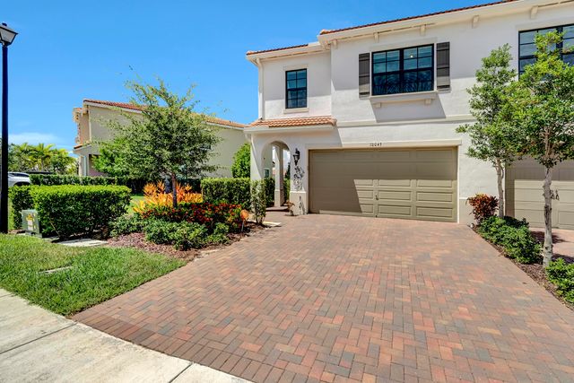 10043 Akenside Drive, Boca Raton, FL 33428