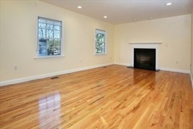 27 Sullivan Avenue, Newton, MA 02464