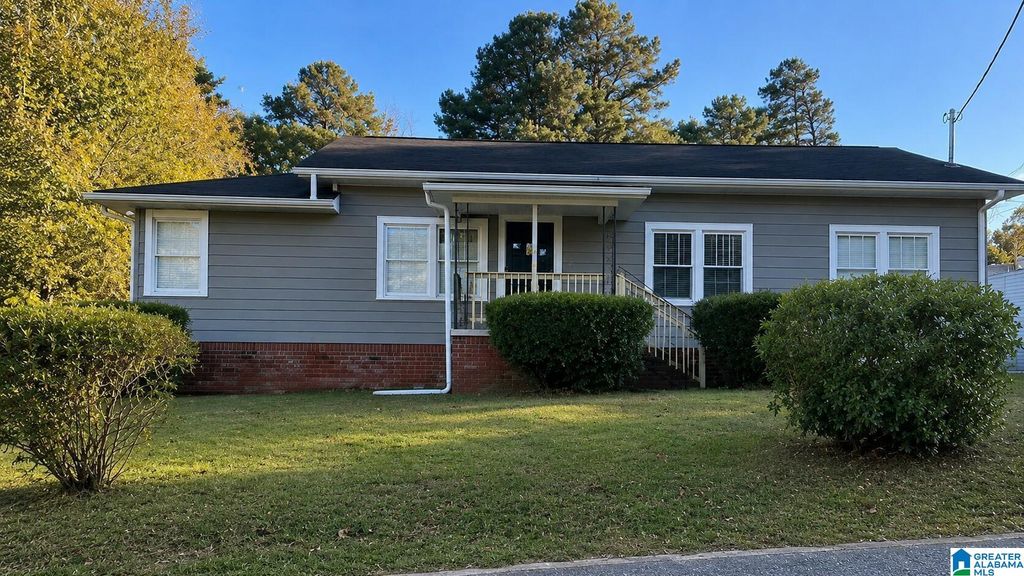 101 WALKER AVENUE, Bessemer, AL 35023