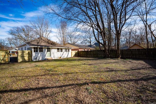 313 Oliver Street, Conway, AR 72034