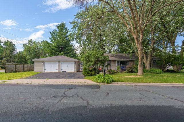 2024 Maple Street, Hastings, MN 55033