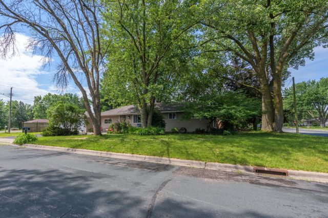 2024 Maple Street, Hastings, MN 55033