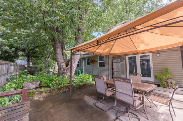 2024 Maple Street, Hastings, MN 55033