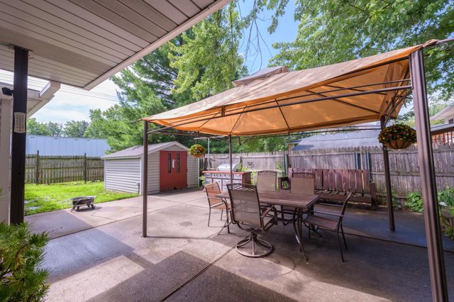 2024 Maple Street, Hastings, MN 55033