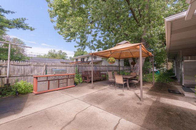 2024 Maple Street, Hastings, MN 55033