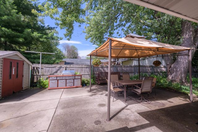 2024 Maple Street, Hastings, MN 55033
