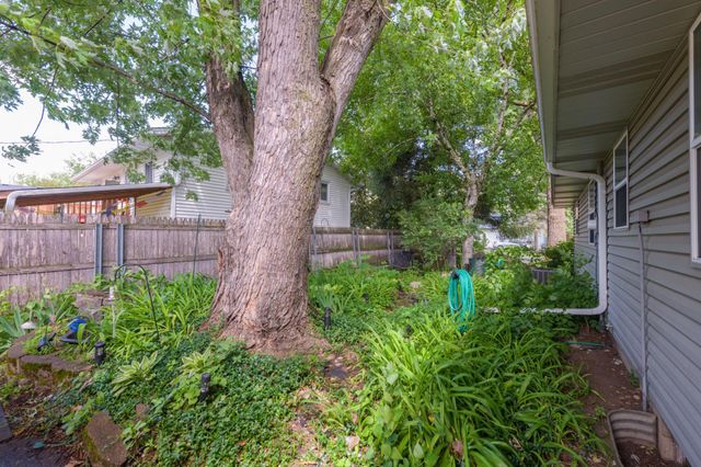 2024 Maple Street, Hastings, MN 55033