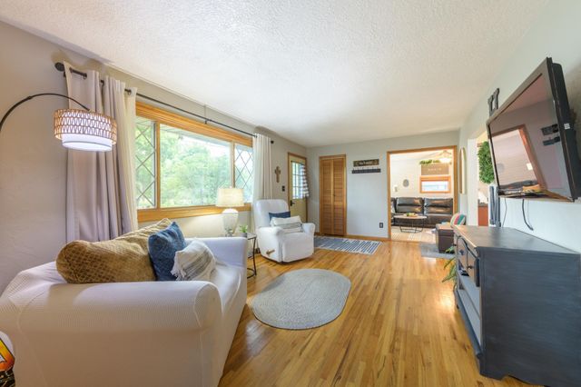 2024 Maple Street, Hastings, MN 55033