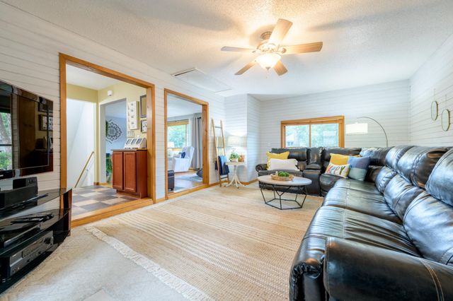 2024 Maple Street, Hastings, MN 55033