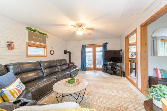 2024 Maple Street, Hastings, MN 55033