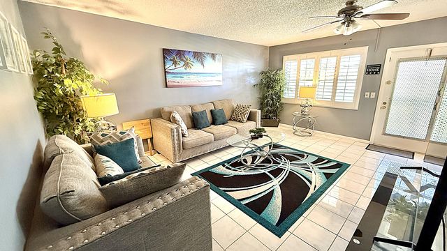 347 Tilford P, Deerfield Beach, FL 33442