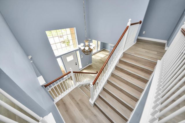 16203 Broken Timber Circle, Houston, TX 77095